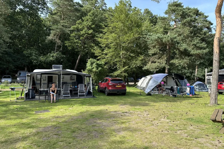 Camping Veluwe Stellplatz mit privaten Sanitäranlagen Fink 13