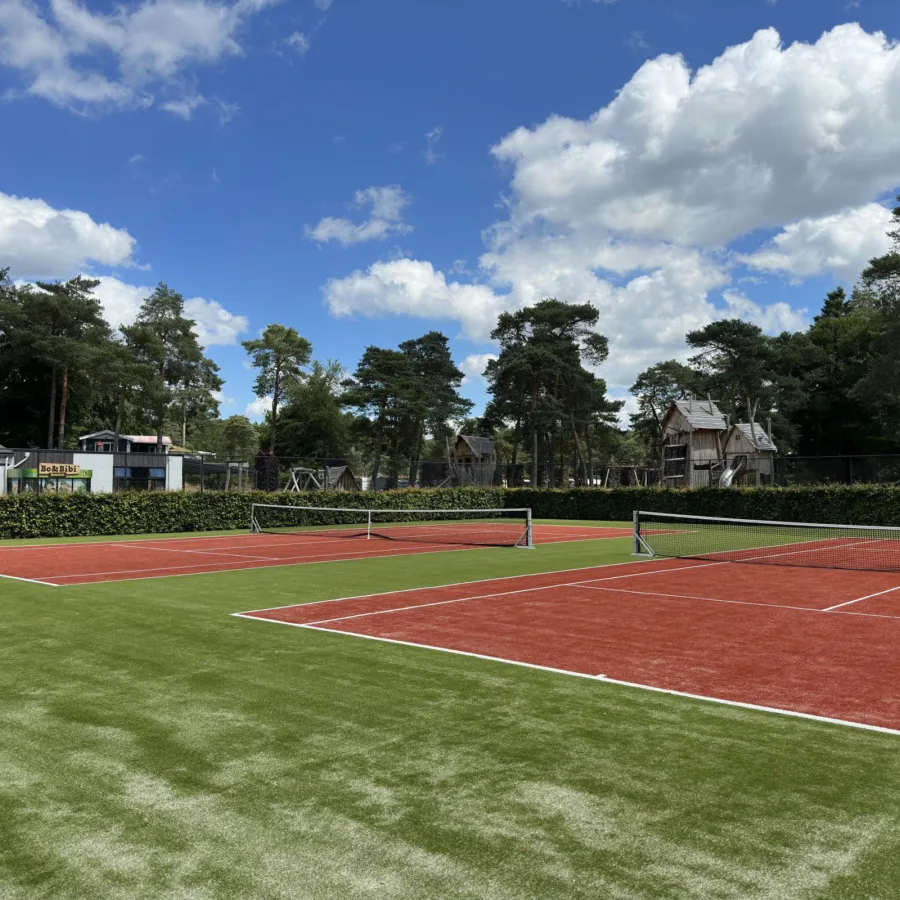 Campingplatz Veluwe Tennisplatz Trampolin 9