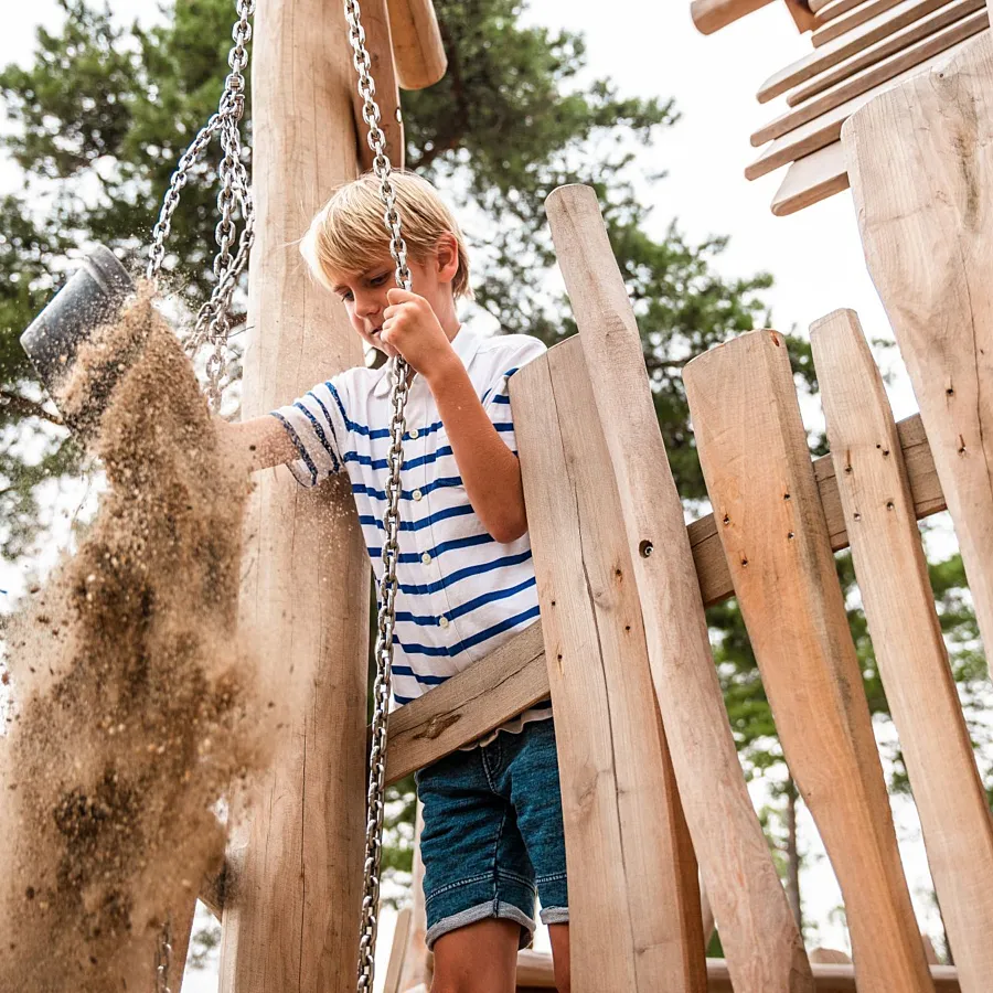 Campingplatz mit Indoor-Spielplatz und Hallenbad 49