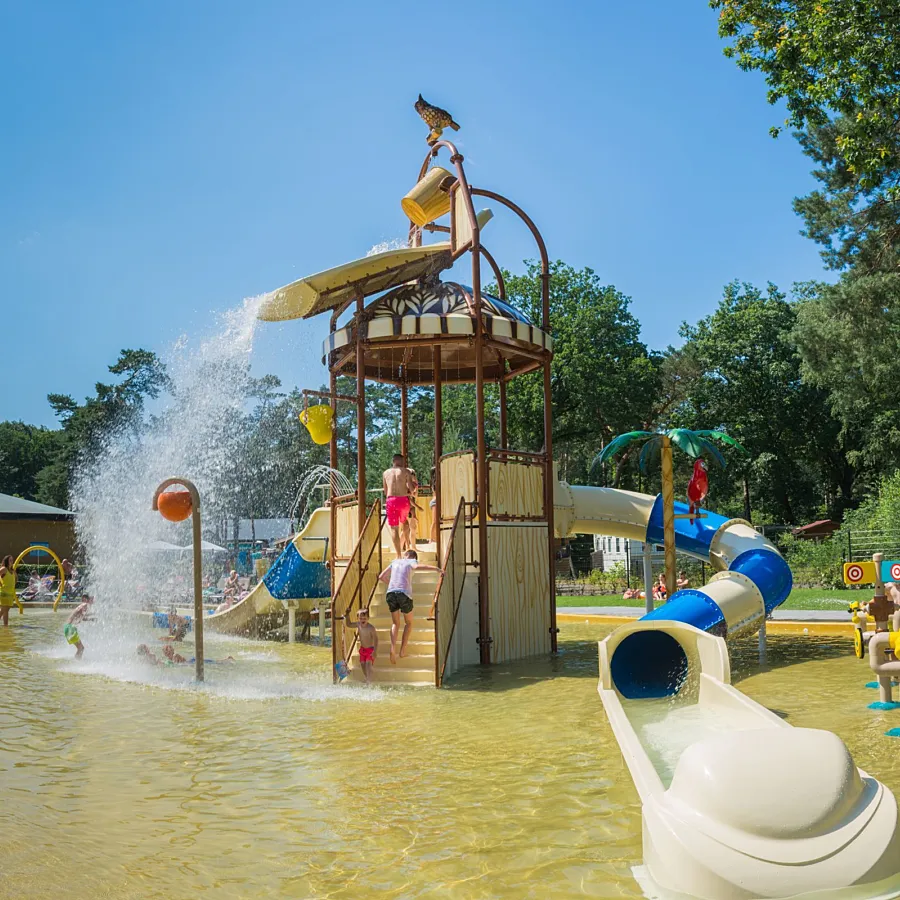 Campingplatz Veluwe mit Schwimmbad und Wasserrutschen Samoza 5